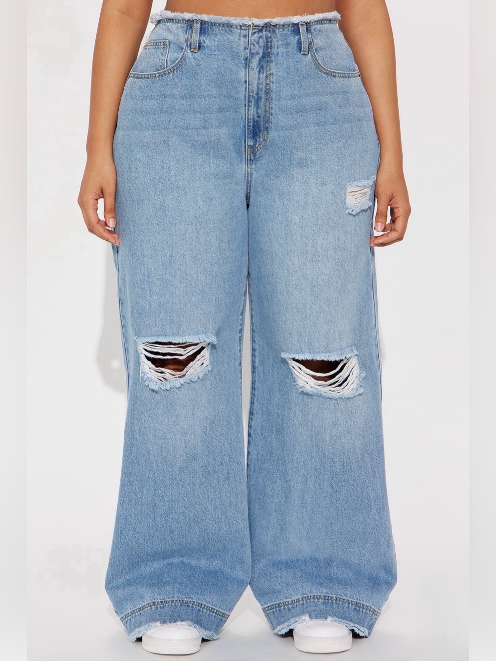 NWT Plus Size Y2K Light Wash Distressed Wide Leg Jeans Raw Cut Waistband